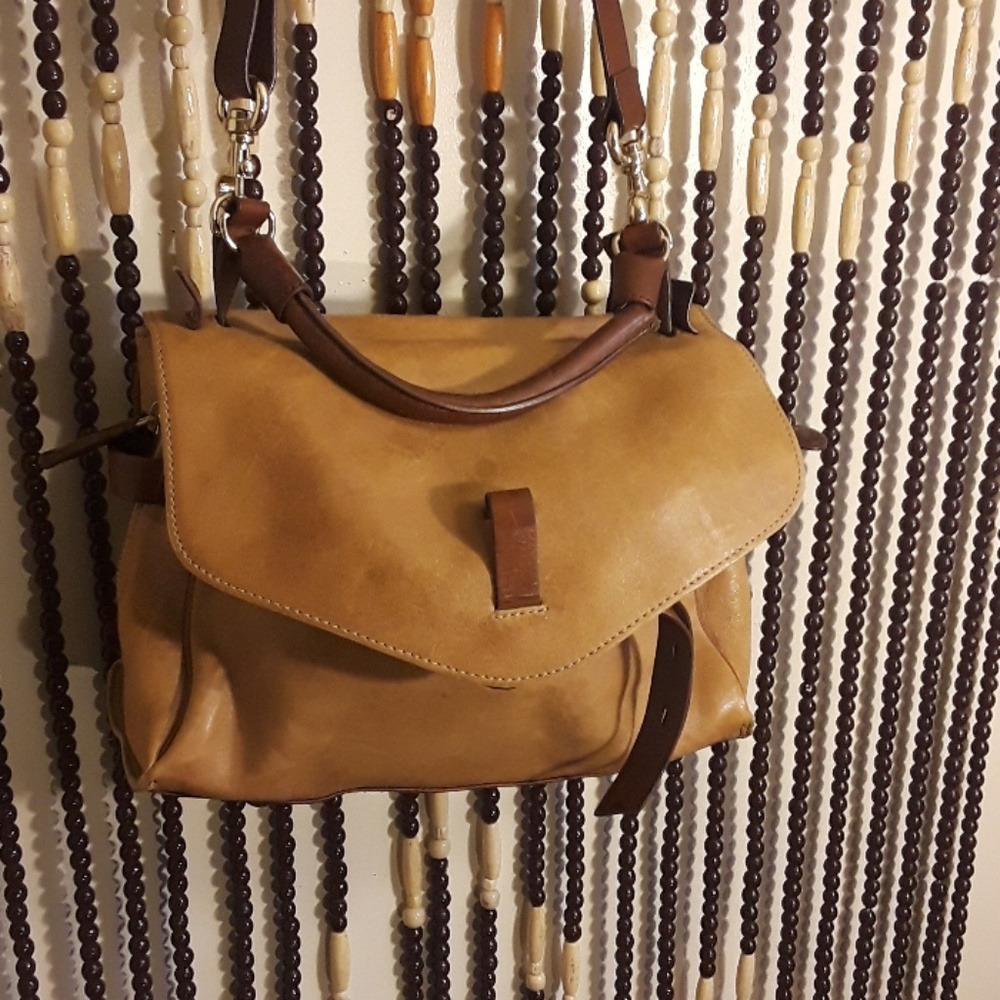 Sold Classy Chic Ruby Gryson Purse - Picture 2 of 8